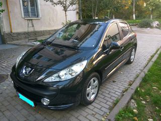 Peugeot 207 foto 4