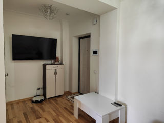 Apartament cu 2 camere, 71 m², Centru, Chișinău foto 8