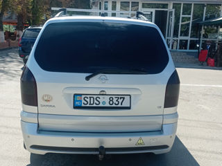 Opel Zafira foto 5