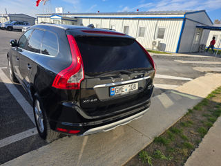 Volvo XC60 foto 2