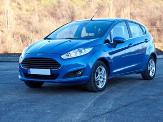 Ford Fiesta foto 2