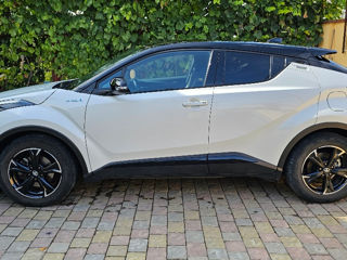 Toyota C-HR foto 3