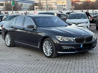 BMW 7 Series foto 5