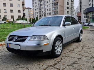 Volkswagen Passat foto 2