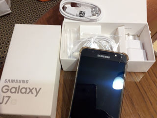 Samsung Galaxy J7, Лежал как резервный телефон, Новыи в упаковке.