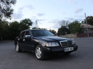 Mercedes C Class foto 3