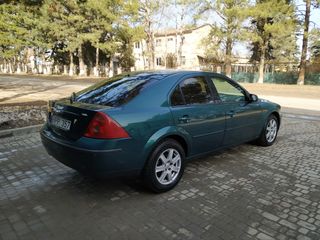 Ford Mondeo foto 4