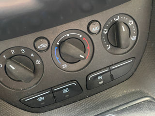 Ford Transit Connect foto 6