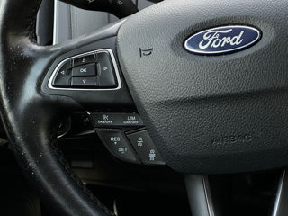 Ford Focus foto 13