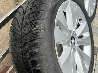 Se vind jante BMW cu cauciucuri de iarna 225/50 R17 foto 6