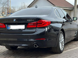 BMW 5 Series foto 4