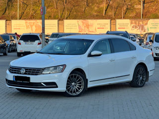 Volkswagen Passat foto 3