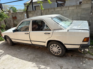 Mercedes 190 фото 3