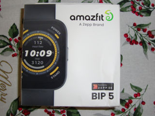 Smartwatch Amazfit Bip 5 negru nou sigilat pret 1000 lei