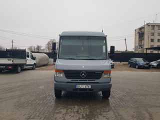 Mercedes Vario 614 foto 4