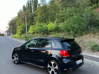 Volkswagen Polo foto 2