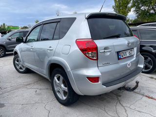 Toyota Rav 4 foto 2