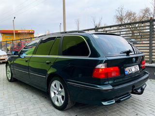 BMW 5 Series foto 6