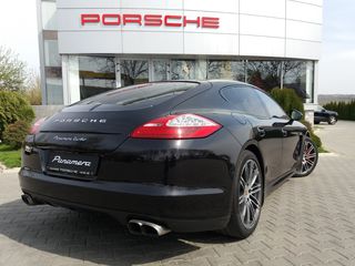 Porsche Panamera foto 2