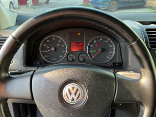 Volkswagen Jetta foto 4