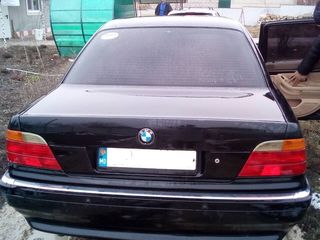 BMW 7 Series foto 3