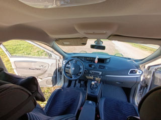 Renault Grand Scenic foto 10