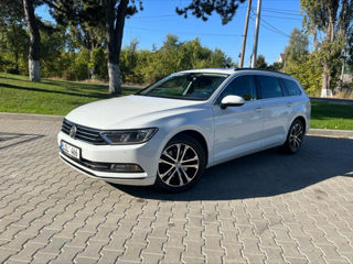 Volkswagen Passat foto 2