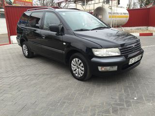 Mitsubishi Space Wagon foto 7