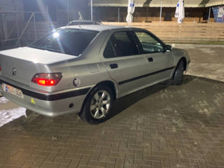 Peugeot 406 foto 2