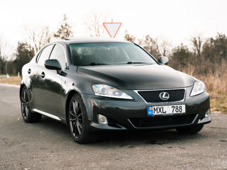 Lexus IS Series