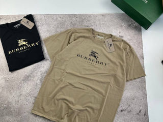 Tricouri Burberry Mărimi: S, M, L, XL foto 1
