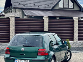 Volkswagen Golf foto 4