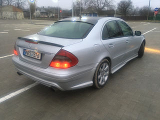 Mercedes E-Class foto 4