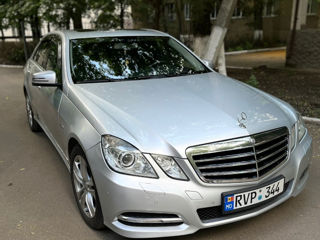 Mercedes E-Class foto 2