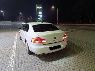 Skoda Superb foto 2