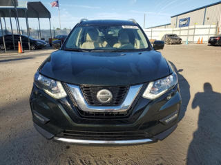 Nissan Rogue foto 2