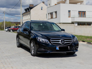 Mercedes E-Class foto 1