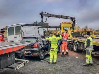 Servicii tractari auto in republica si peste hotare foto 3