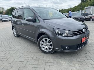 Volkswagen Touran foto 7