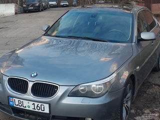 BMW 5 Series foto 1