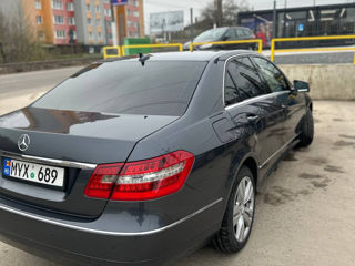 Mercedes E-Class foto 2