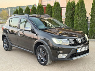 Dacia Sandero Stepway foto 1