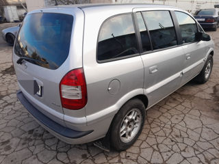 Opel Zafira foto 4