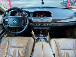 BMW 7 Series foto 11