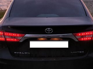 Toyota Avalon foto 1