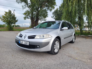 Renault Megane foto 2