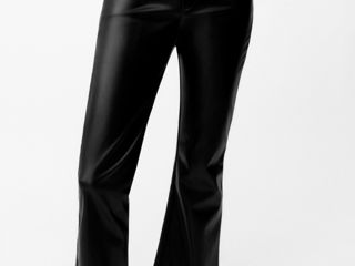 Pantaloni noi din piele Zara foto 3