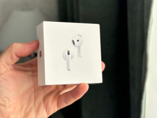 AirPods 4 Active Noise Cancellation