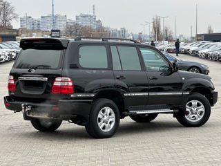 Toyota Land Cruiser foto 4