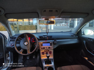 Volkswagen Passat foto 2